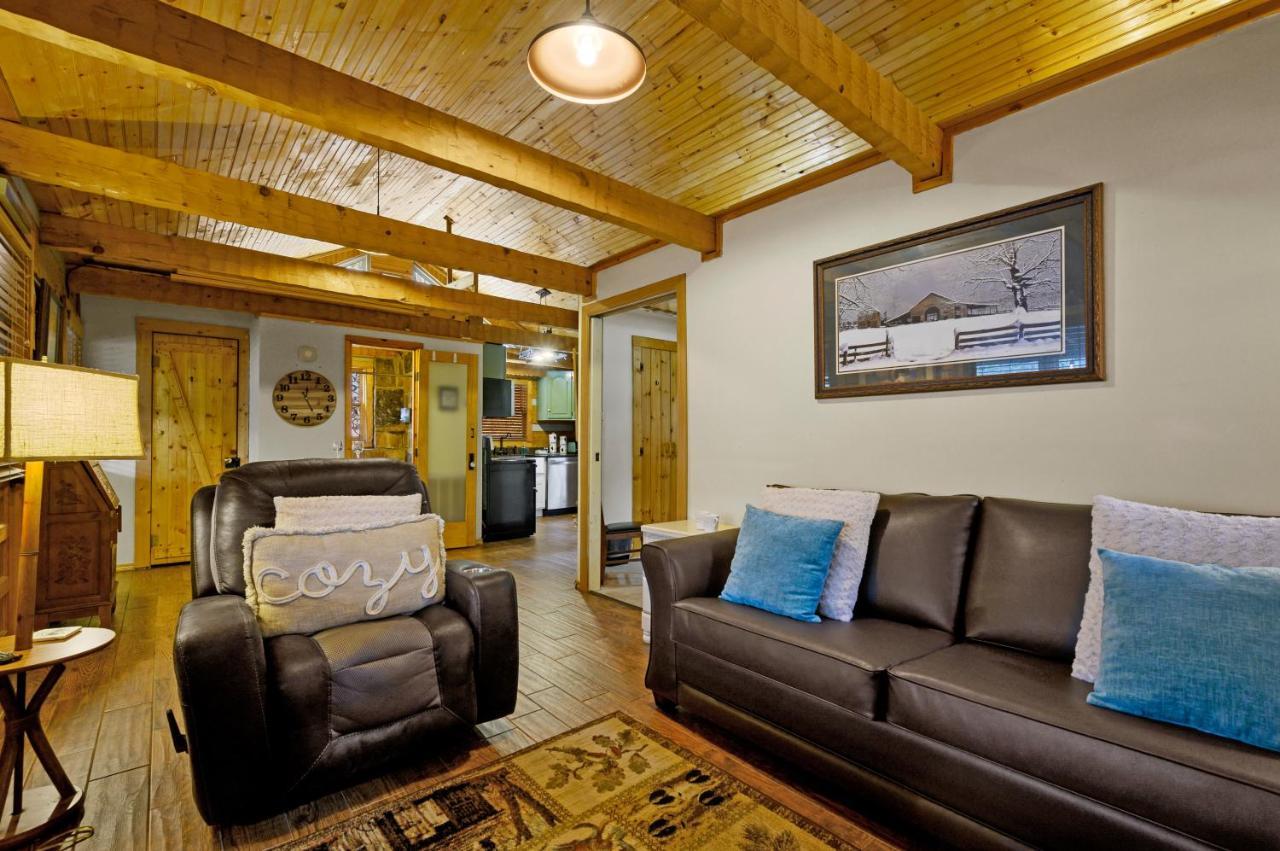 The Robins Nest With Hot Tub Villa Pigeon Forge Exterior photo