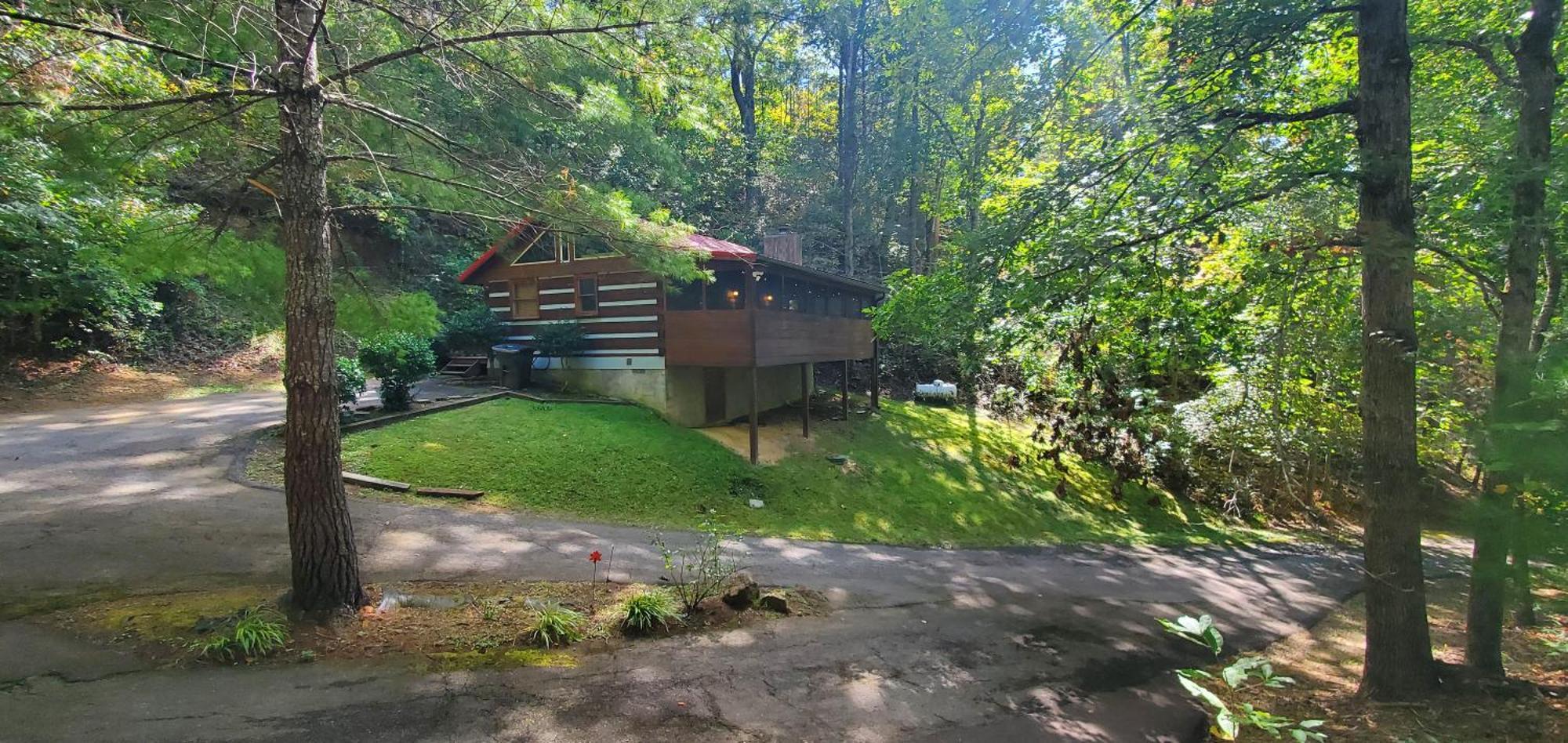 The Robins Nest With Hot Tub Villa Pigeon Forge Exterior photo